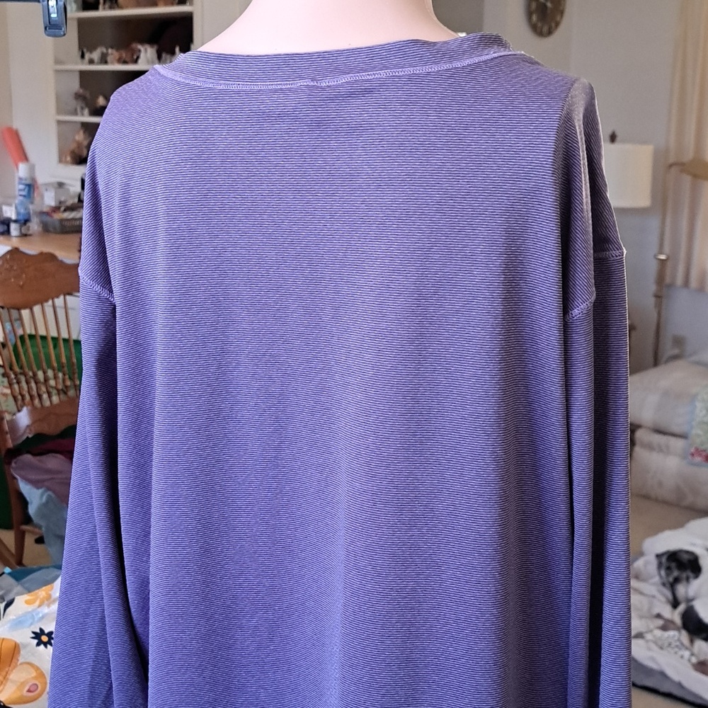 .ia Sport 1X V-Neck Long Sleeve Women's Top - Purple Ptp 24" - Picture 5 of 8